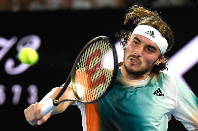 Tsitsipas Advances in Australia; Collins, Swiatek Into Semis