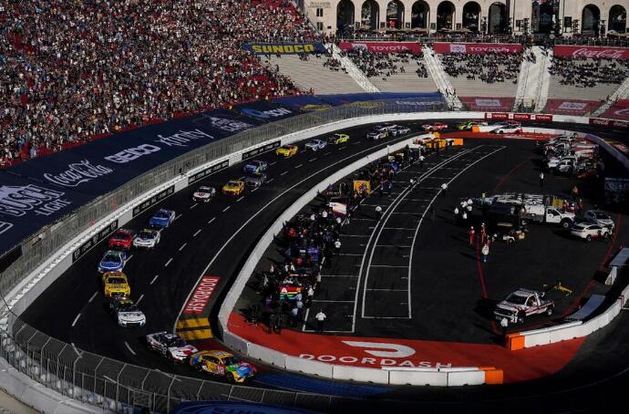 NASCAR Scores Win With Successful Race Inside LA Coliseum