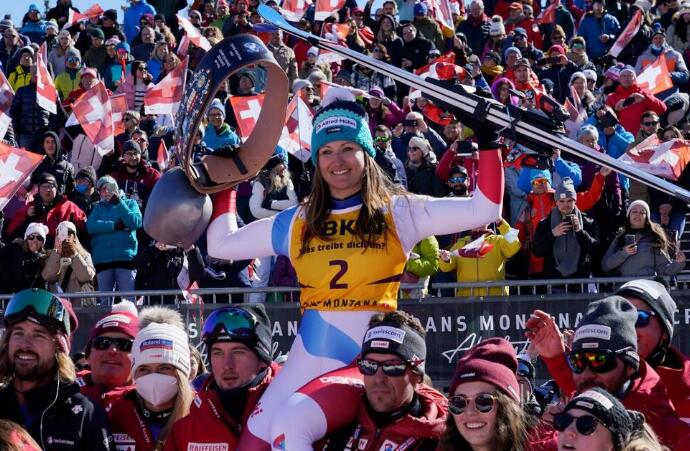 Swiss Skier Nufer Gets Breakout World Cup Downhill Win at 30