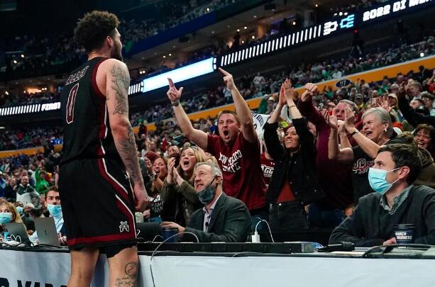 Teddy Buckets: New Mexico State Upsets UConn 70-63 in NCAA