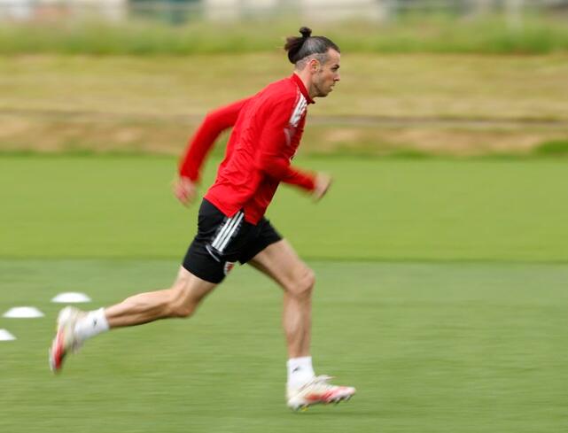 Talisman Bale ready for Wales’ World Cup bid