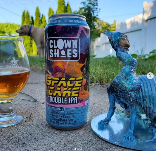 Clown Shoes augmented reality beer cans