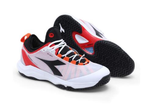 SHOE REVIEW: DIADORA BLUSHIELD FLY 3 +