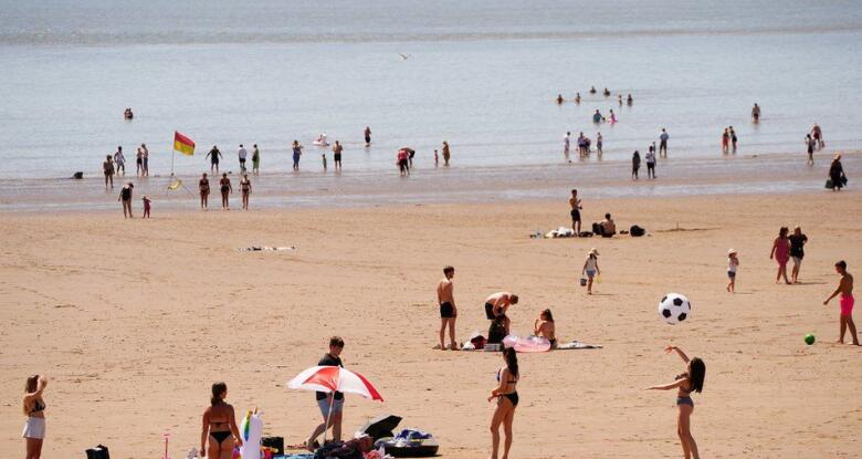 Heatwave: RNLI ‘concerned’ ahead of soaring NI temperatures