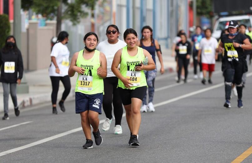 ‘Students Run LA’ loses 500 pairs of shoes in thefts asking for public’s help