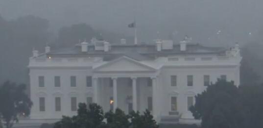 3 dead, 1 in critical condition in lightning strike near White House