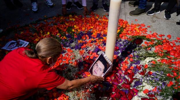 Mexicans march to demand search for 100,000 disappeared