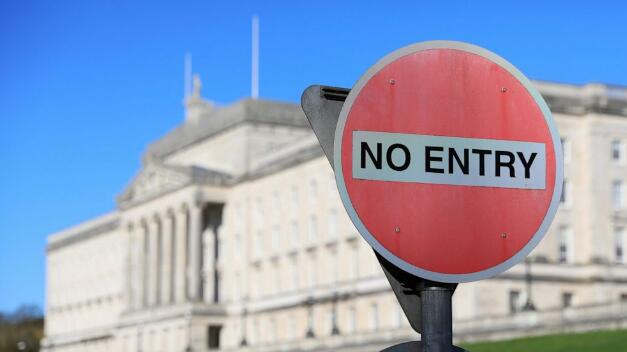 UK delays calling N Ireland election amid Brexit impasse