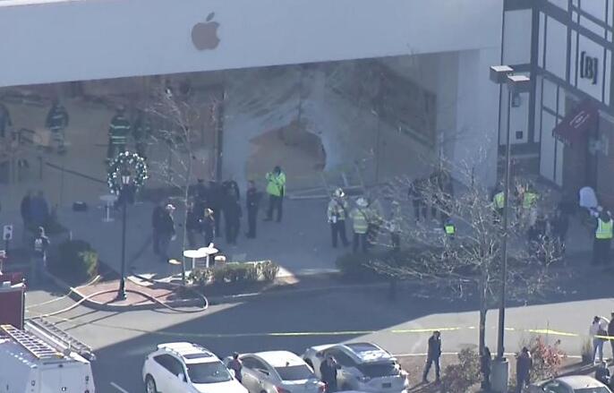 One dead after vehicle crashes into Massachusetts Apple store