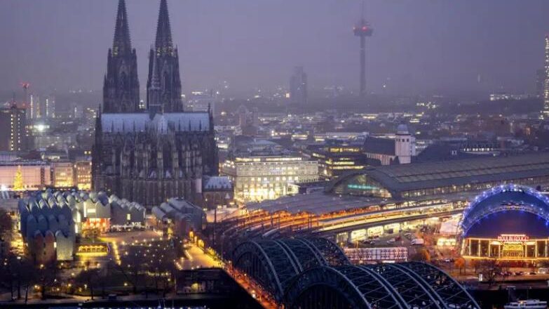 Crisis of confidence over cardinal shakes Cologne Catholics