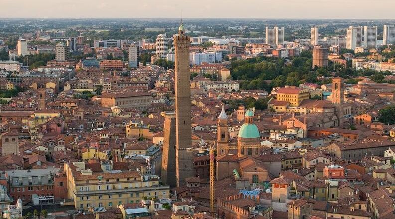 ‘Leaning tower’ in Italy on ‘high alert’ for collapse